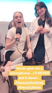 Alessandra Torresani feet photo thumbnail