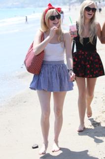 Alessandra Torresani feet photo thumbnail