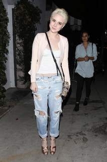 Alessandra Torresani feet photo thumbnail