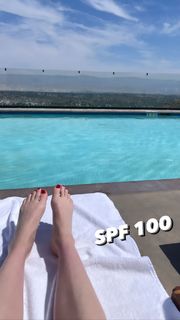 Alessandra Torresani feet photo thumbnail