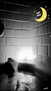 Alessandra Torresani feet photo thumbnail