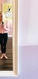 Alessandra Torresani feet photo thumbnail