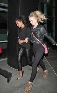 Alessandra Torresani feet photo thumbnail