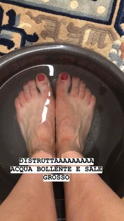 Alessandra Tripoli feet photo 1