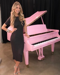 Alessandra Villegas feet photo 17