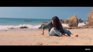 Alessia Cara feet photo thumbnail