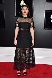 Alessia Cara feet photo thumbnail