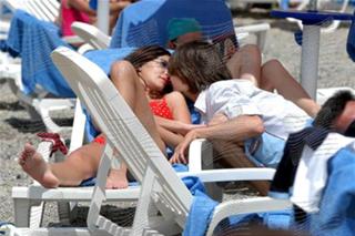 Alessia Fabiani feet photo thumbnail