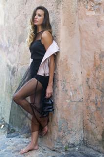 Alessia Fabiani feet photo thumbnail