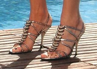 Alessia Fabiani feet photo thumbnail