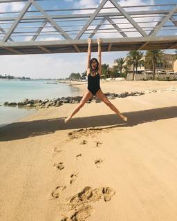 Alessia Fabiani feet photo thumbnail