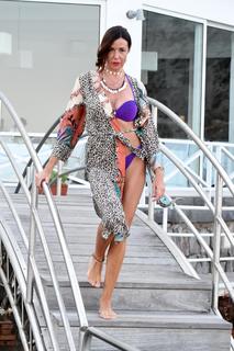 Alessia Fabiani feet photo thumbnail