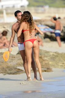 Alessia Fabiani feet photo thumbnail