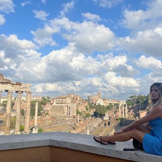 Alessia Fabiani feet photo thumbnail