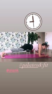 Alessia Fabiani feet photo thumbnail