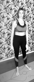 Alessia Fabiani feet photo thumbnail