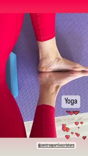 Alessia Fabiani feet photo thumbnail