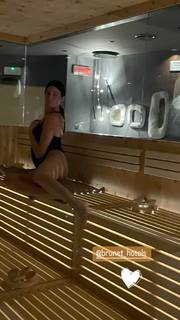 Alessia Fabiani feet photo thumbnail