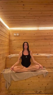 Alessia Fabiani feet photo thumbnail