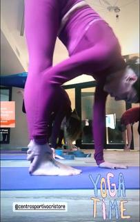 Alessia Fabiani feet photo thumbnail