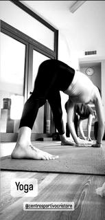 Alessia Fabiani feet photo thumbnail