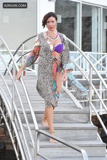 Alessia Fabiani feet photo thumbnail