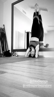 Alessia Fabiani feet photo thumbnail