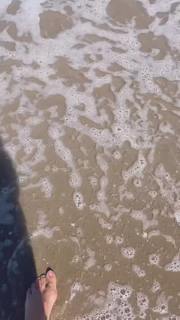 Alessia Fabiani feet photo thumbnail