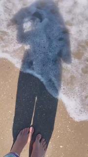 Alessia Fabiani feet photo thumbnail