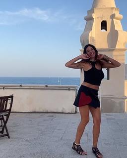 Alessia Fabiani feet photo thumbnail