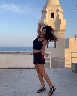 Alessia Fabiani feet photo thumbnail