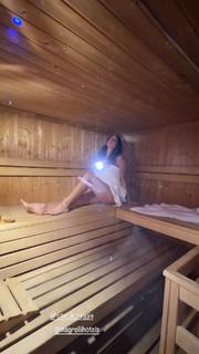 Alessia Fabiani feet photo thumbnail