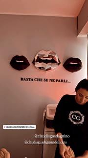 Alessia Fabiani feet photo thumbnail