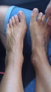 Alessia Fabiani feet photo thumbnail