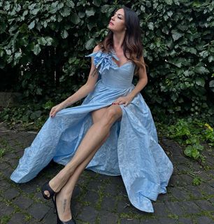 Alessia Fabiani feet photo thumbnail