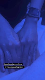 Alessia Fabiani feet photo thumbnail