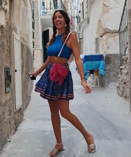 Alessia Fabiani feet photo thumbnail