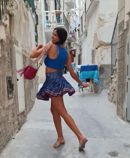 Alessia Fabiani feet photo thumbnail