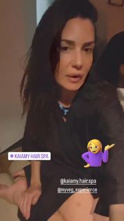 Alessia Fabiani feet photo thumbnail