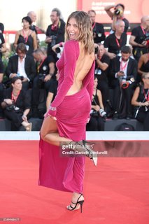 Alessia Lanza feet photo thumbnail