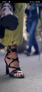 Alessia Lanza feet photo thumbnail