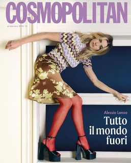 Alessia Lanza feet photo thumbnail