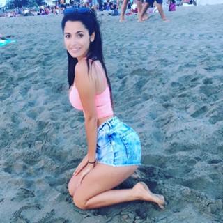 Alessia Macari feet photo 14