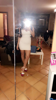Alessia Macari feet photo 3