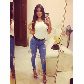 Alessia Macari feet photo 3