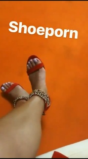Alessia Macari feet photo 12
