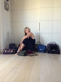 Alessia Marcuzzi feet photo thumbnail