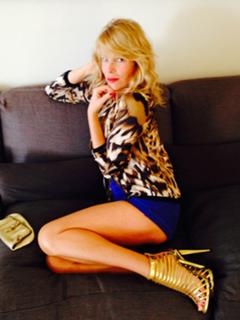 Alessia Marcuzzi feet photo thumbnail