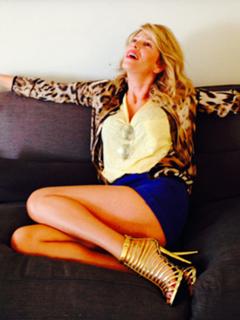 Alessia Marcuzzi feet photo thumbnail