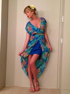 Alessia Marcuzzi feet photo thumbnail